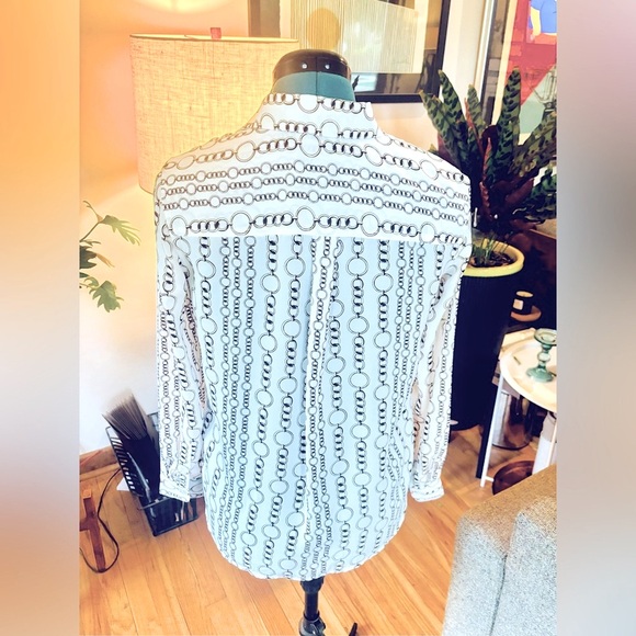 Banana Republic Ivory and Bronze/Gold Button Down Blouse Size XS - Picture 3 of 5